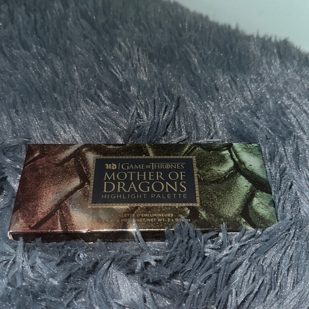 Mother of Dragons Highlight Palatte- Urban Deca